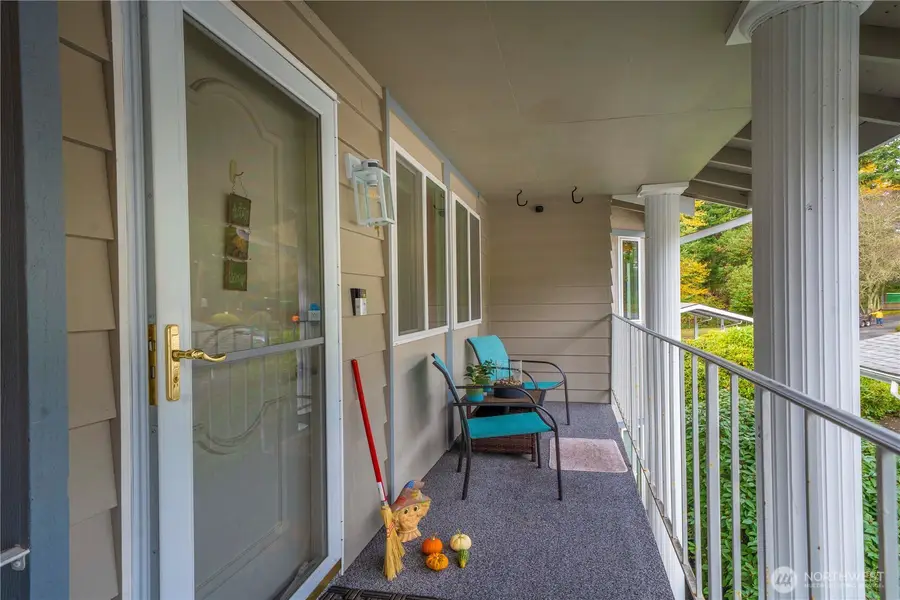 8323 Cirque Drive W #4, University Place, WA 98467 - Image #2