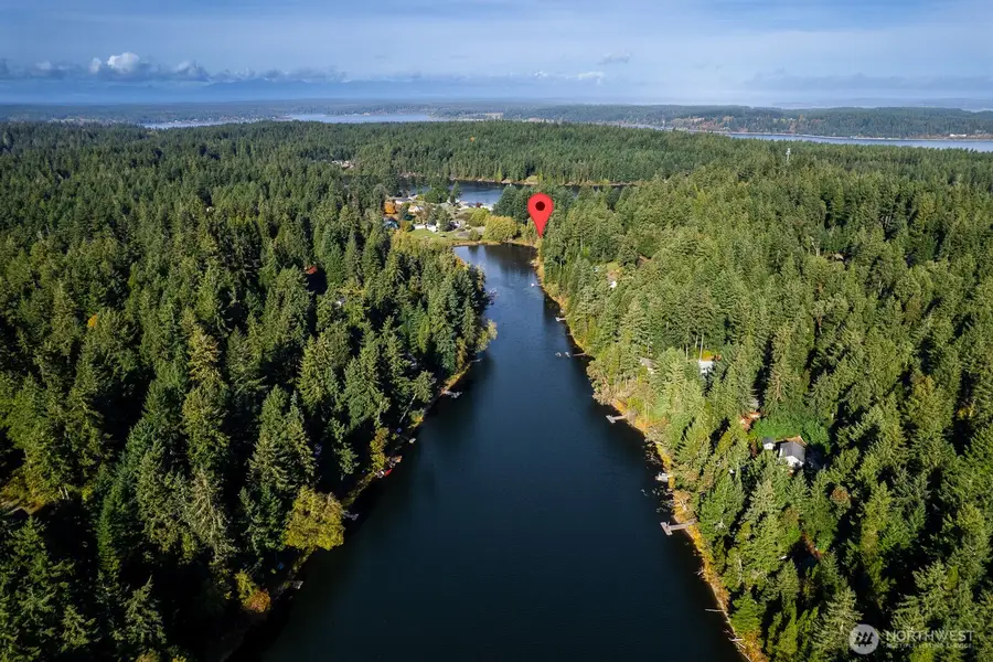 11104 Matthews Way, Anderson Island, WA 98303 - Image #2