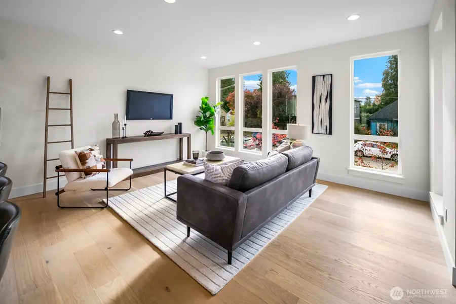 318 N 84th Street, Seattle, WA 98103 - Image #3