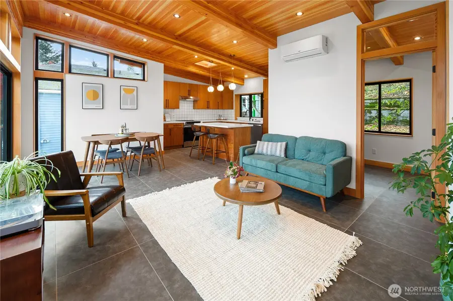 328 NE 55th Street, Seattle, WA 98105 - Image #3