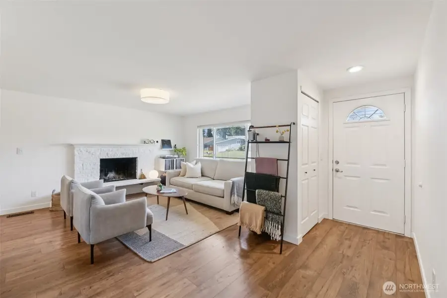 16602 126th Avenue Se, Renton, WA 98058 - Image #3