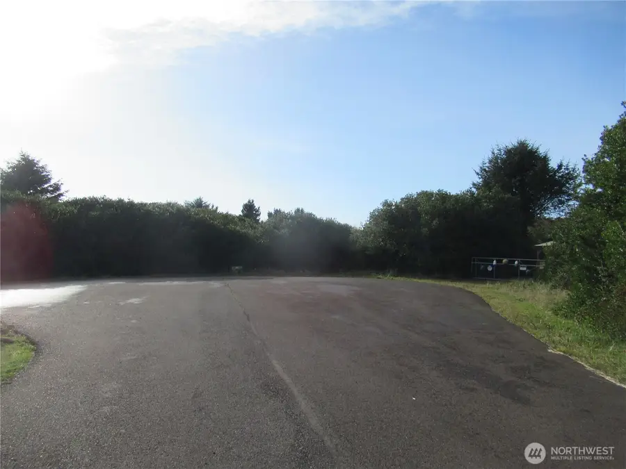 358 Trustee Street Sw #6, Ocean Shores, WA 98569 - Image #3