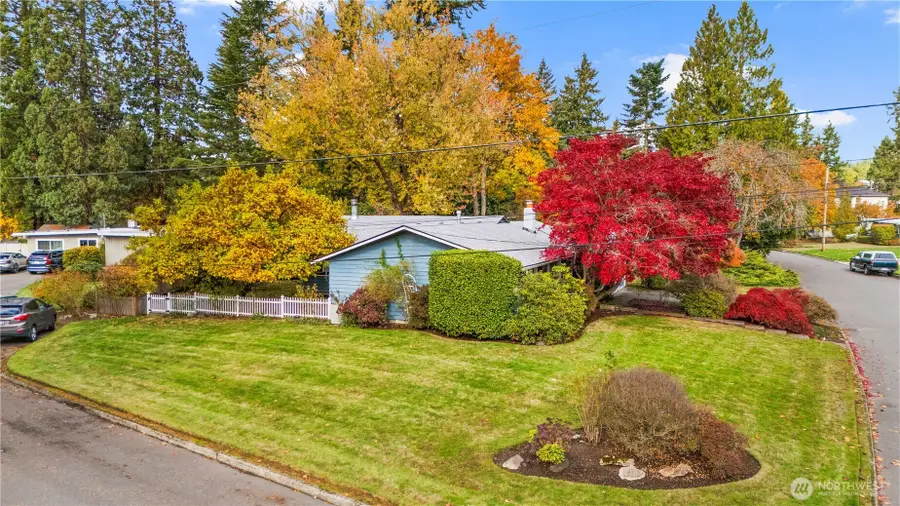 429 155th Place Se, Bellevue, WA 98007 - Image #2