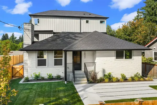 2032 NE 123rd Street, Seattle, WA 98125