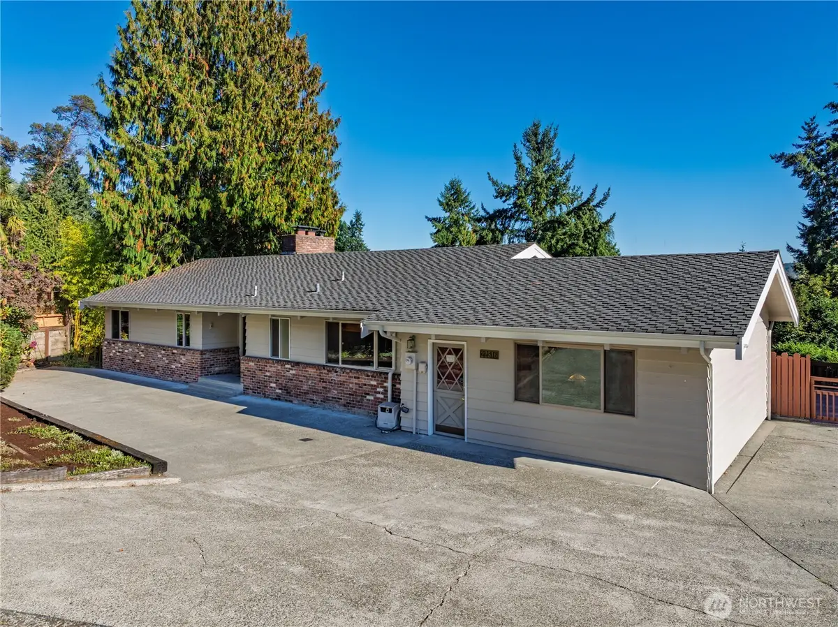 22516 100th Place Sw, Vashon, WA 98070 - Image #1
