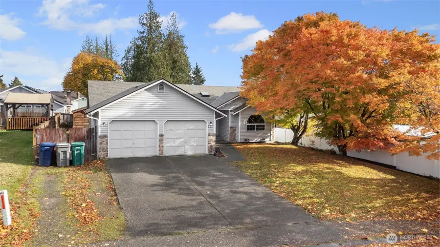 227 101st Avenue Se, Lake Stevens, WA 98258 - Image #2