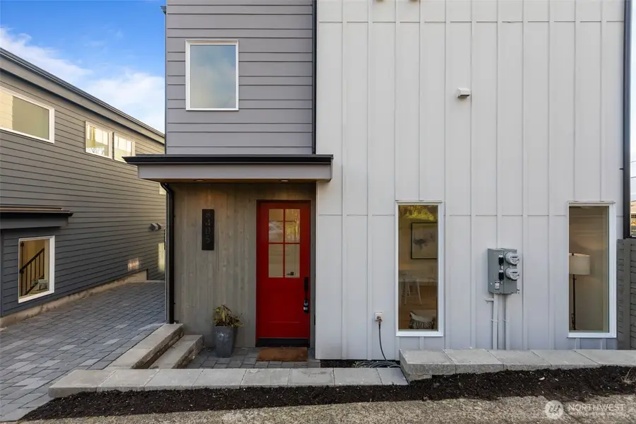 8405 42nd Avenue Sw, Seattle, WA 98136 - #3