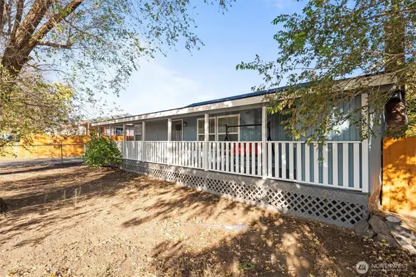 238 6th Ave Se, Soap Lake, WA 98851