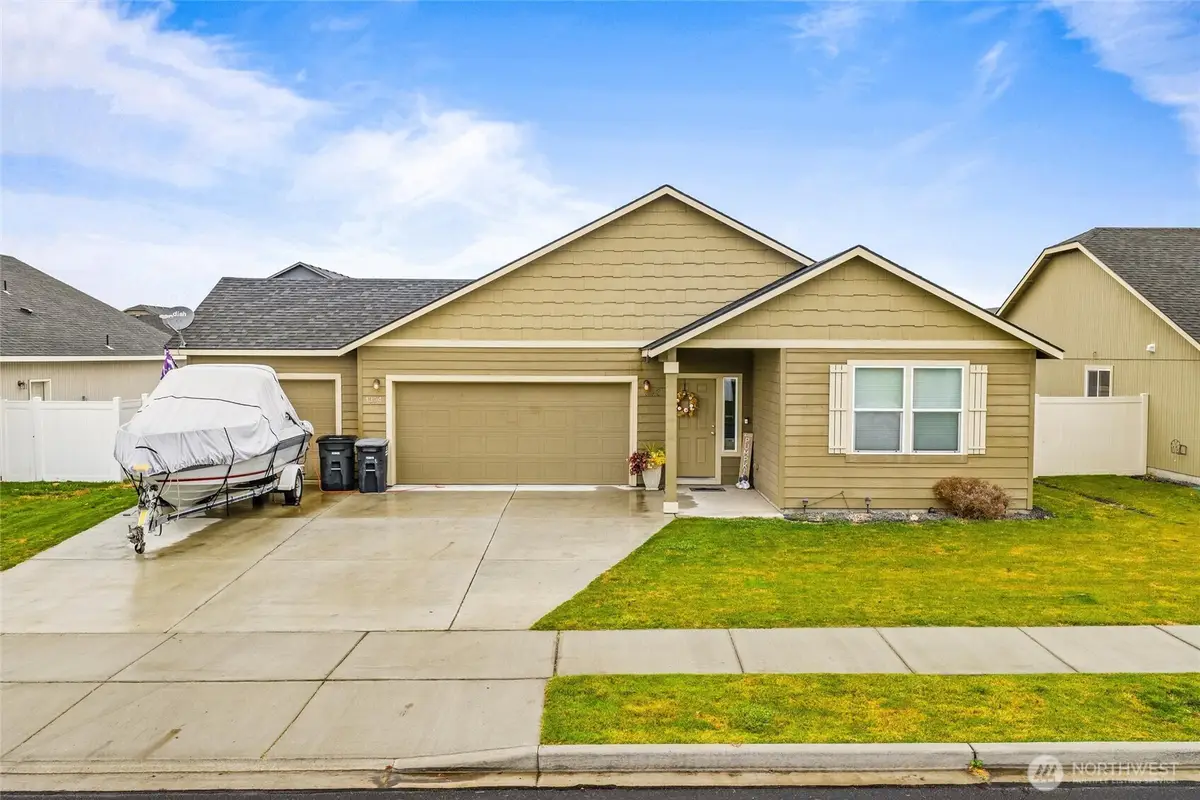 1354 Burr Avenue, Moses Lake, WA 98837 - Image #1