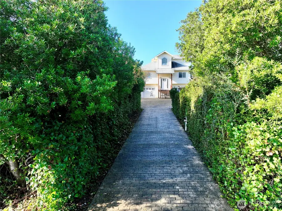 317 Sand Dune Avenue Sw, Ocean Shores, WA 98569 - Image #2