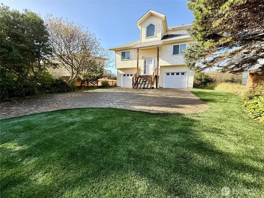 317 Sand Dune Avenue Sw, Ocean Shores, WA 98569 - Image #3
