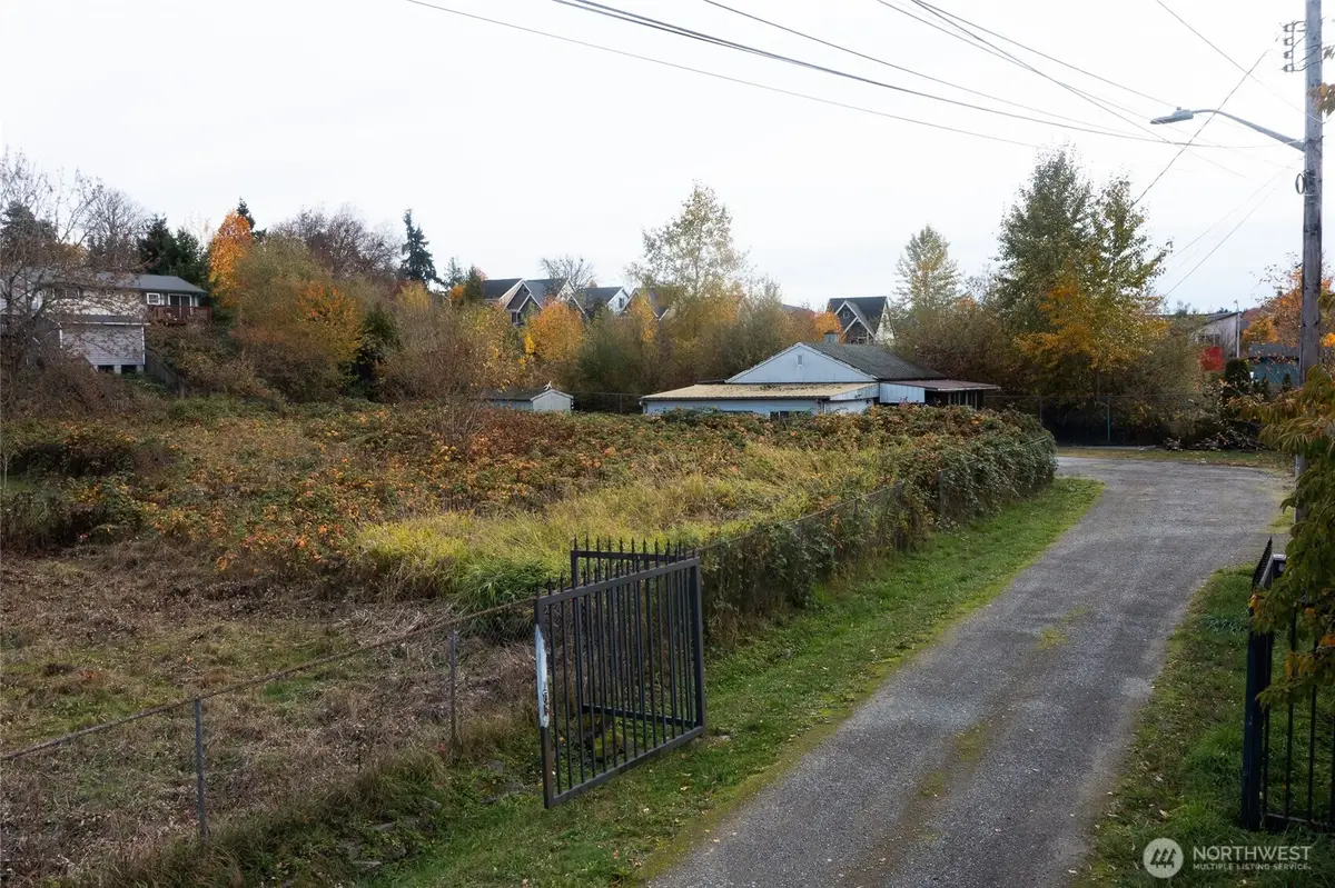 30 S Dakota Street, Seattle, WA 98108 - Image #1