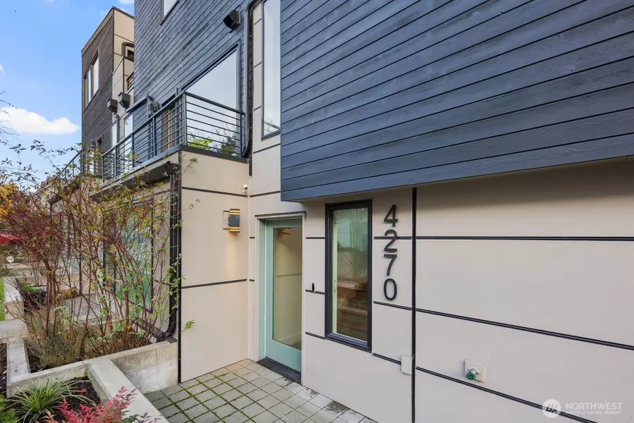 4270 Winslow Place N #A, Seattle, WA 98103 - Image #2