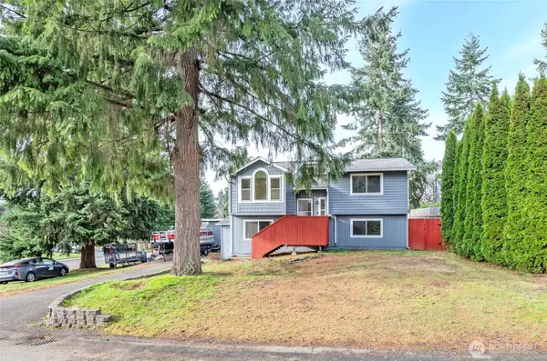 12214 221st Avenue Ct E, Bonney Lake, WA 98391