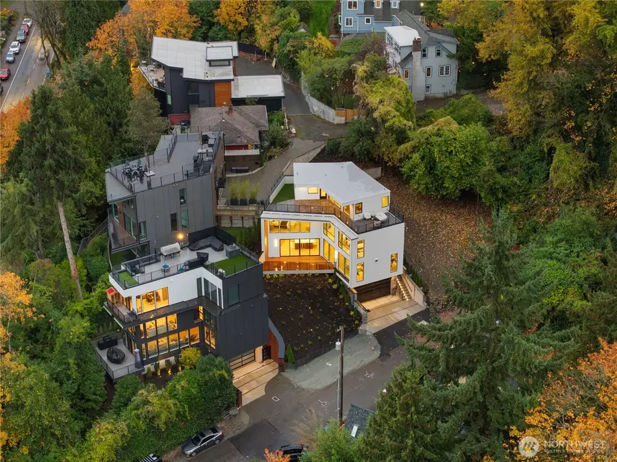 2410 Everett Avenue E, Seattle, WA 98102 - Image #2