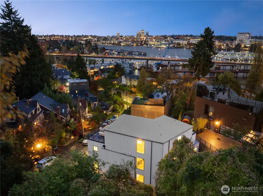 2410 Everett Avenue E, Seattle, WA 98102 - Image #3