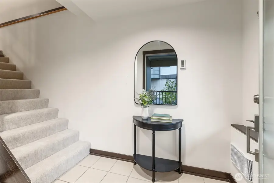 2516 Yale Avenue E #C, Seattle, WA 98102 - Image #3