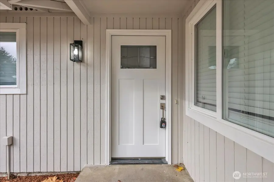 5627 Ipsut Court Se, Lacey, WA 98503 - Image #2