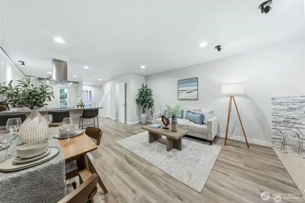 1940 N Northgate Way, Seattle, WA 98133