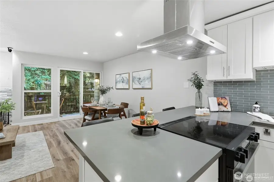 1940 N Northgate Way, Seattle, WA 98133 - Image #2