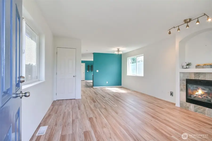 3910 S Holly Street, Seattle, WA 98118 - Image #3