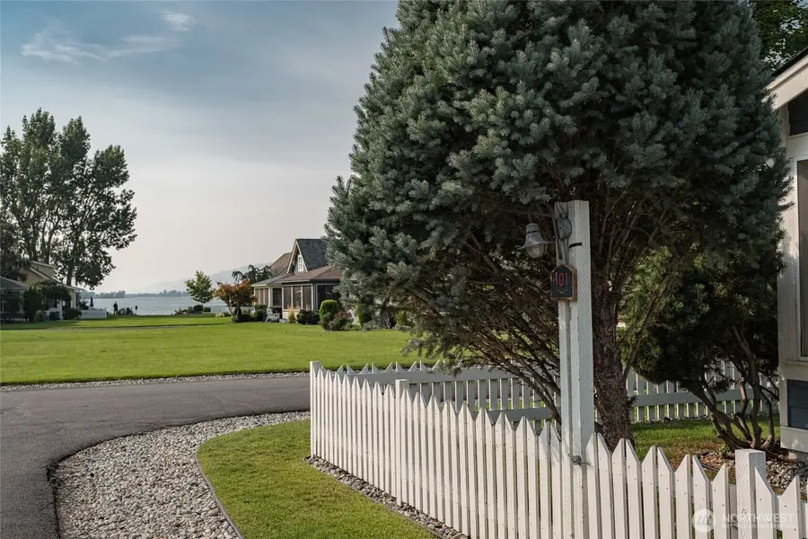 101 Flip Flop Lane, Oroville, WA 98844 - Image #2