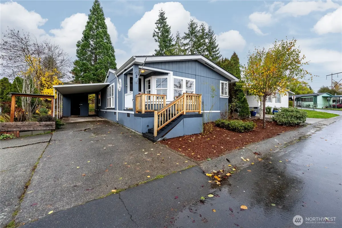 704 87th Avenue Ne #2, Lake Stevens, WA 98258 - Image #1