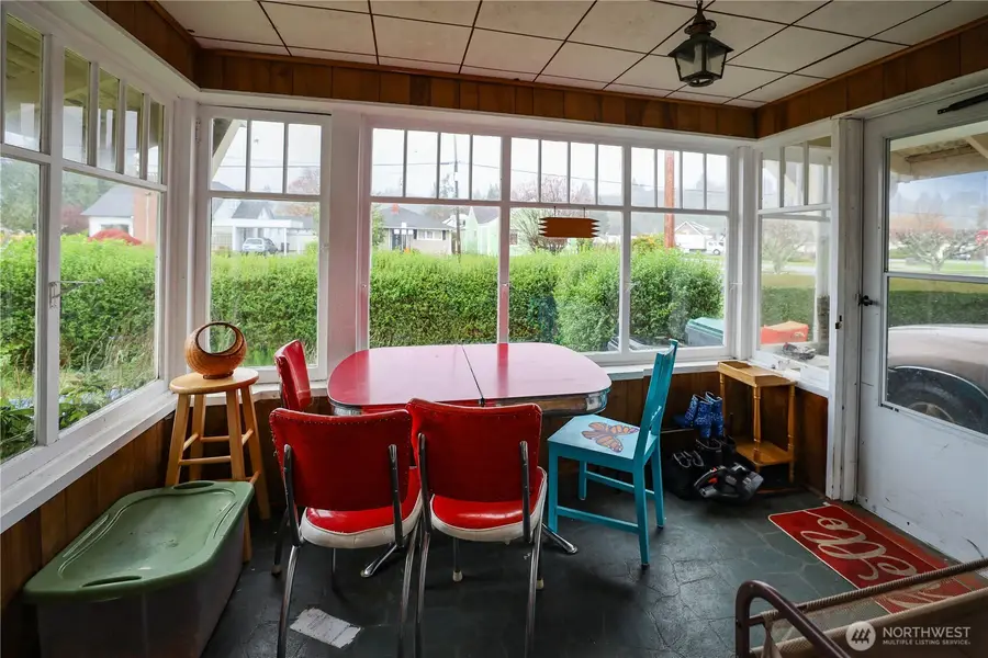 807 Maple Street, Hoquiam, WA 98550 - #3