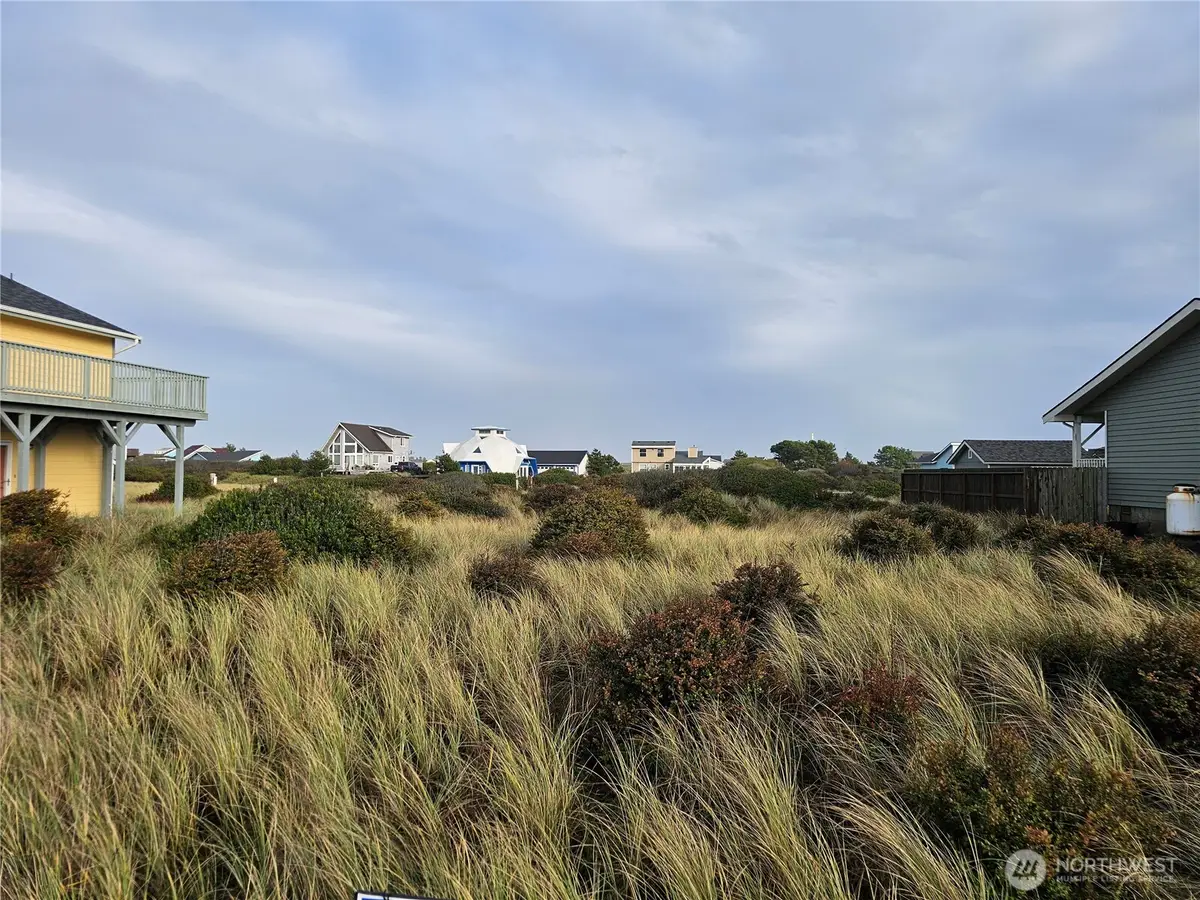 1344 N Jetty Avenue Sw, Ocean Shores, WA 98569 - Image #1