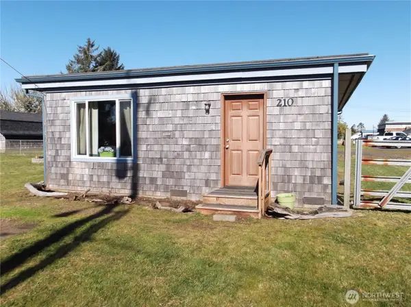 210 W Tacoma Avenue, Westport, WA 98595