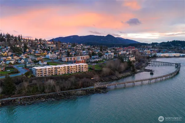 600 S State #208, Bellingham, WA 98225