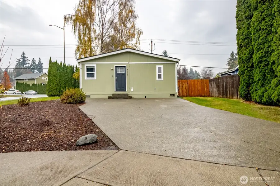 4333 Lakeview Ct Se, Lacey, WA 98503 - Image #2
