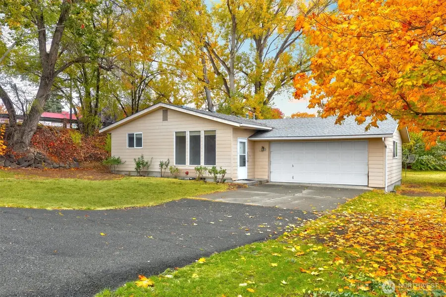 123 N 46th Avenue, Yakima, WA 98908 - Image #2