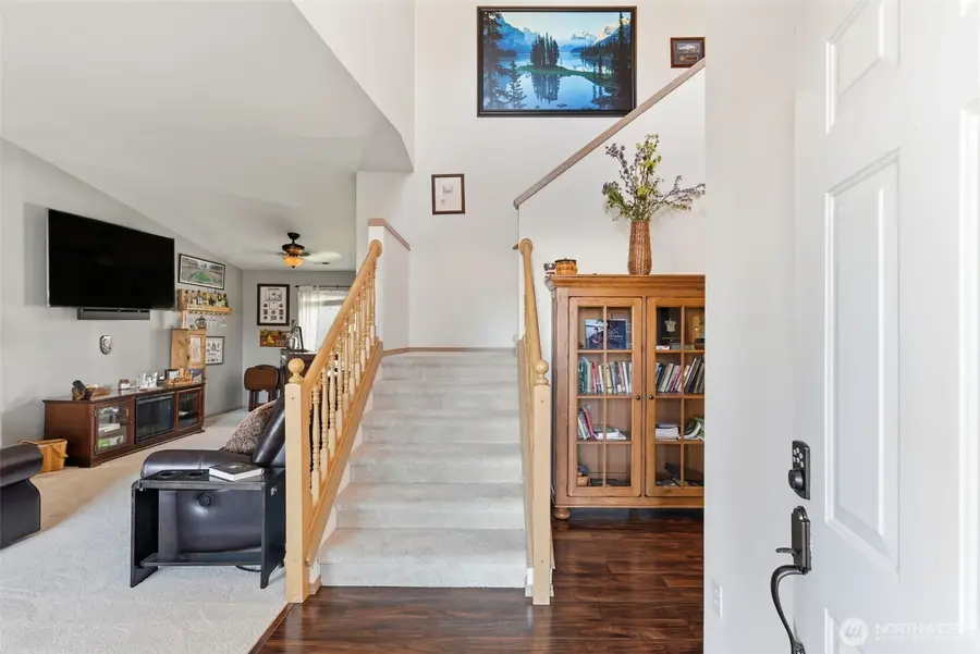 9022 Andes Court Se, Yelm, WA 98597 - Image #2