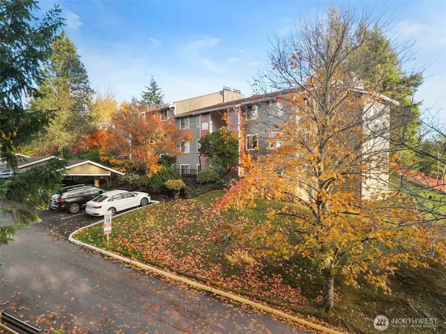 20026 Viking Crest Loop Ne #1-102, Poulsbo, WA 98370 - Image #2