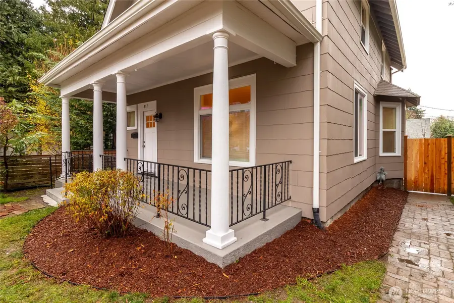 917 S Sheridan Avenue, Tacoma, WA 98405 - Image #2