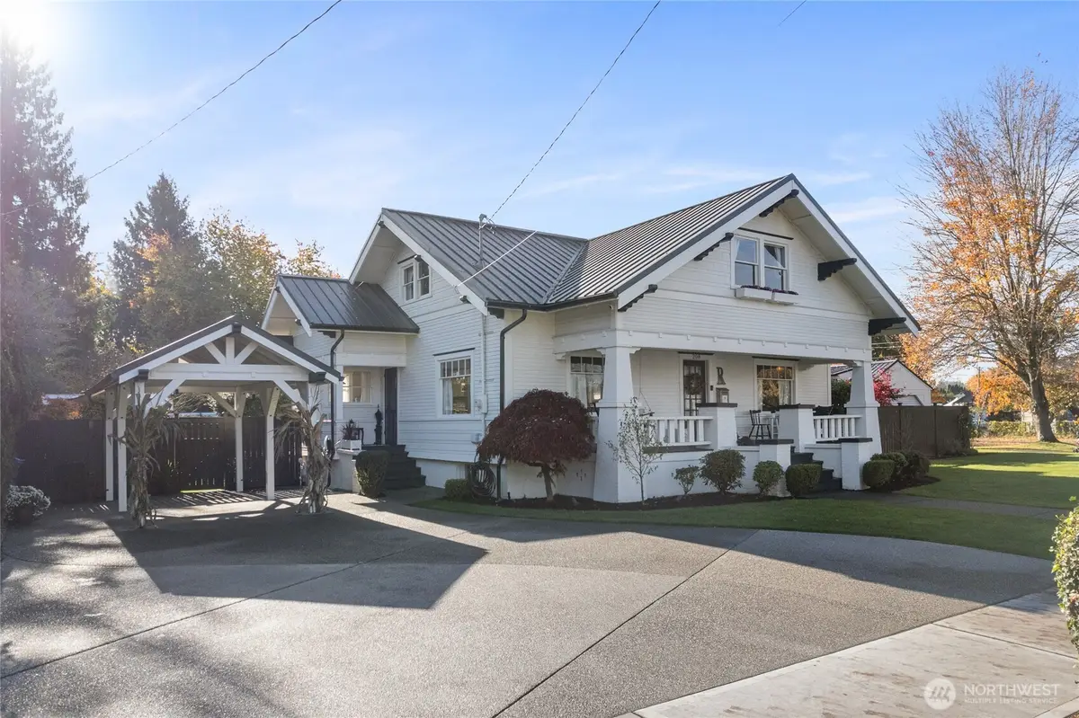 208 5th Ave Nw, Puyallup, WA 98371 - Image #1