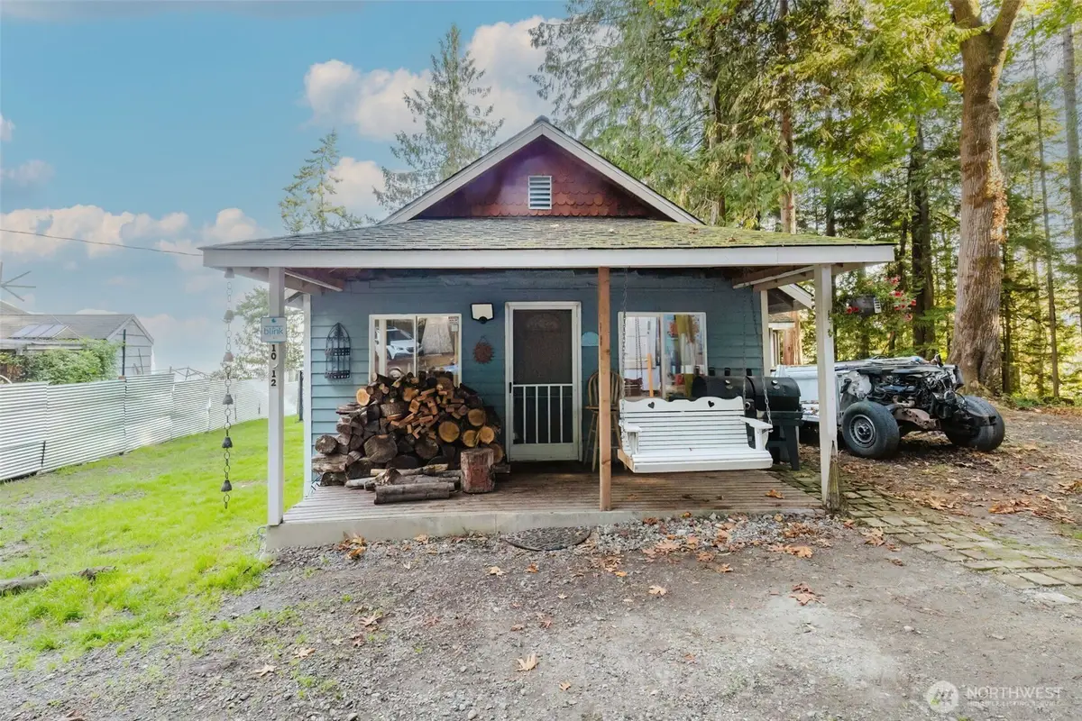 10012 Brush Arbor Lane Nw, Seabeck, WA 98380 - Image #1