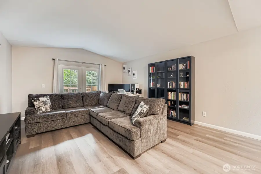 6348 Lake Avenue Sw, Lakewood, WA 98499 - Image #3