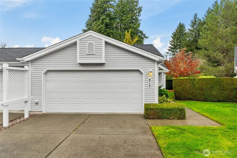 4716 Stratford Lane Se, Olympia, WA 98501 - Image #2