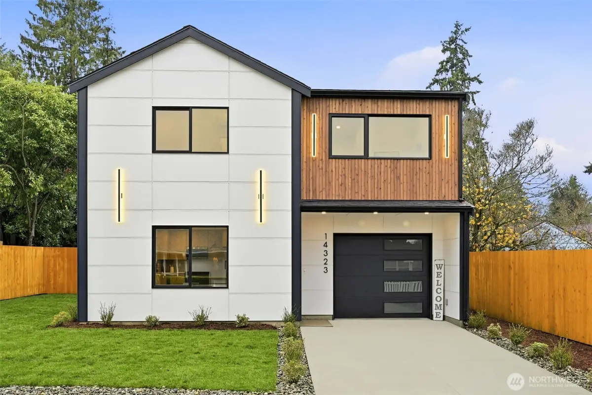 14323 Wayne Place N, Seattle, WA 98133 - Image #1