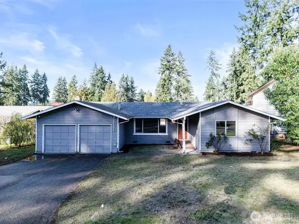 3157 SE Villa Carmel Drive, Port Orchard, WA 98366