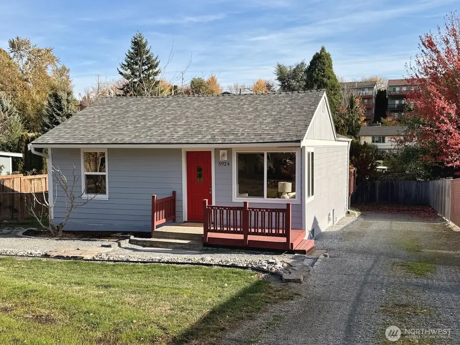 5924 18th Avenue Sw, Seattle, WA 98106 - Image #3