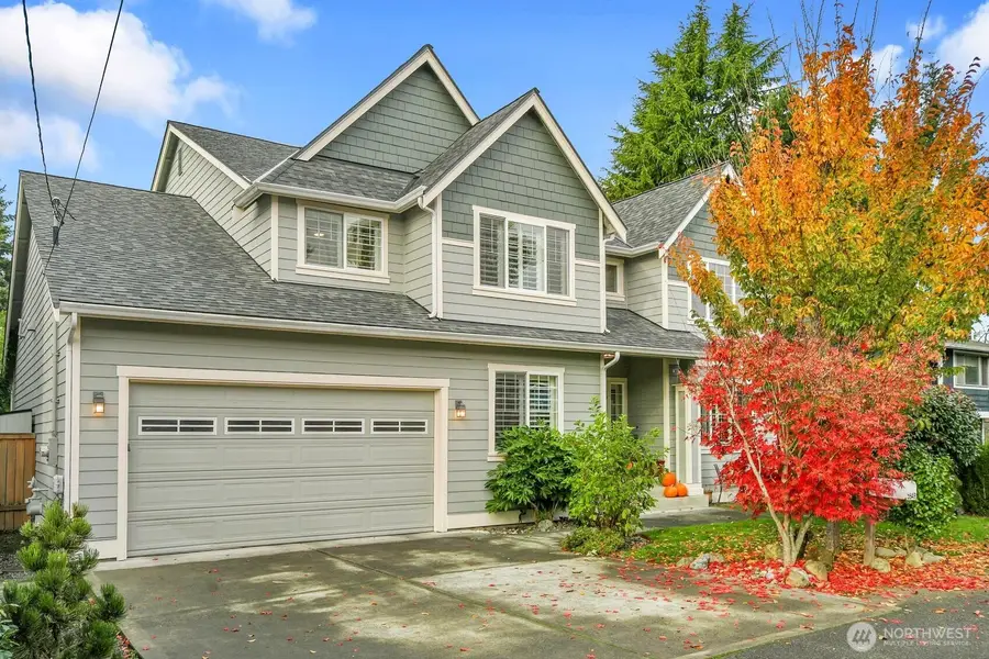 5949 17th Avenue Sw, Seattle, WA 98106 - Image #2