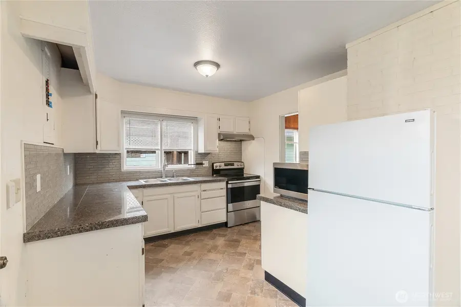 2112 Becker Street, Aberdeen, WA 98520 - Image #3