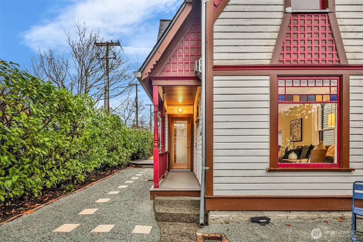 828 23rd Avenue, Seattle, WA 98122 - Image #1