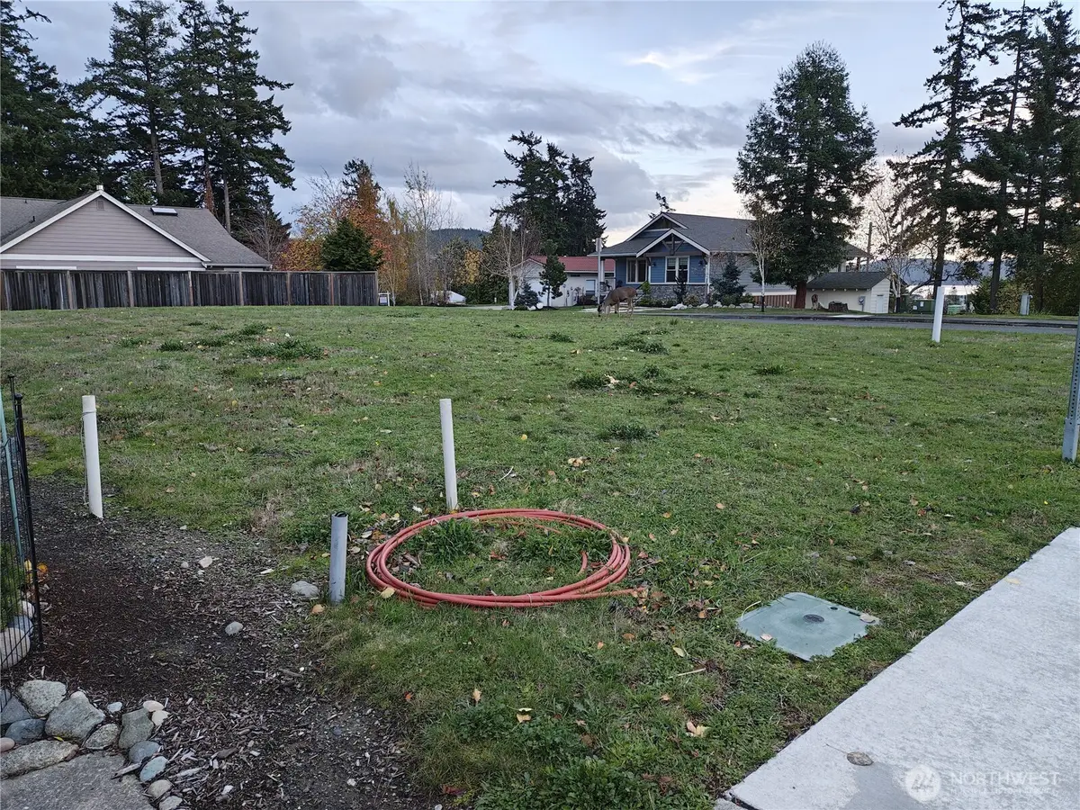 2719 Strom Place #4, Anacortes, WA 98221 - Image #1