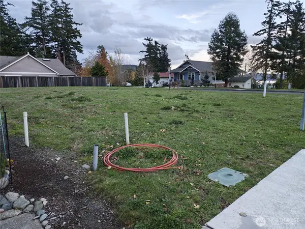 2719 Strom Place #4, Anacortes, WA 98221