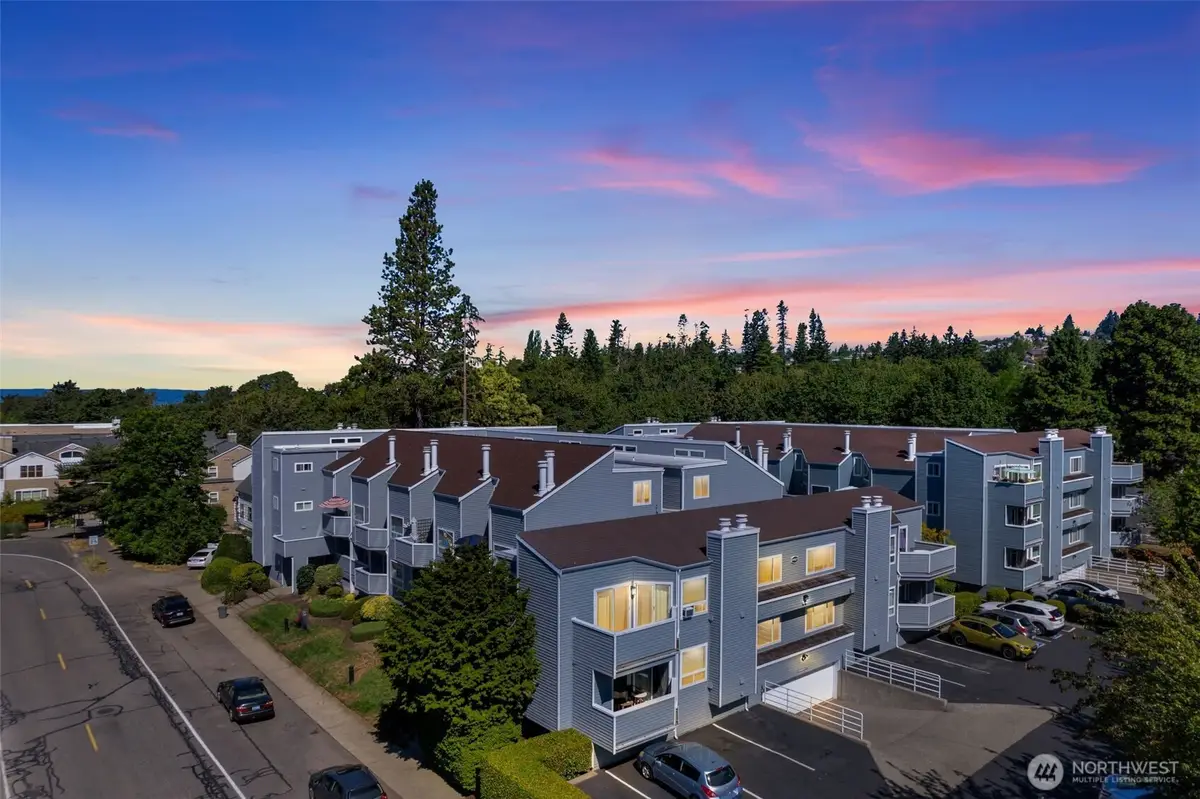 21937 7th Avenue S #213, Des Moines, WA 98198 - Image #1