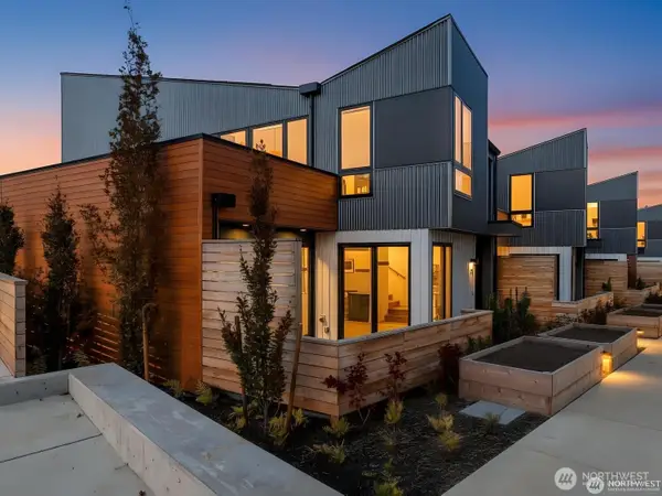 230 Canopy Path Nw, Bainbridge Island, WA 98110